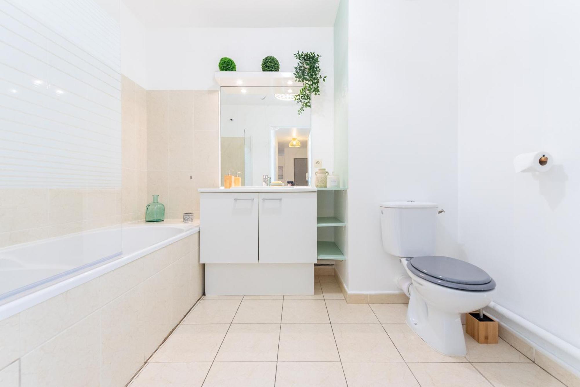 Bao Location - Ideal Pro & Groupe - Calme - Lumineux - Wifi - Terrasse - Jardin - Plage A 2Km - Proche Centre Ville, Gare, Commerces - Parking Prive Τουλόν Εξωτερικό φωτογραφία